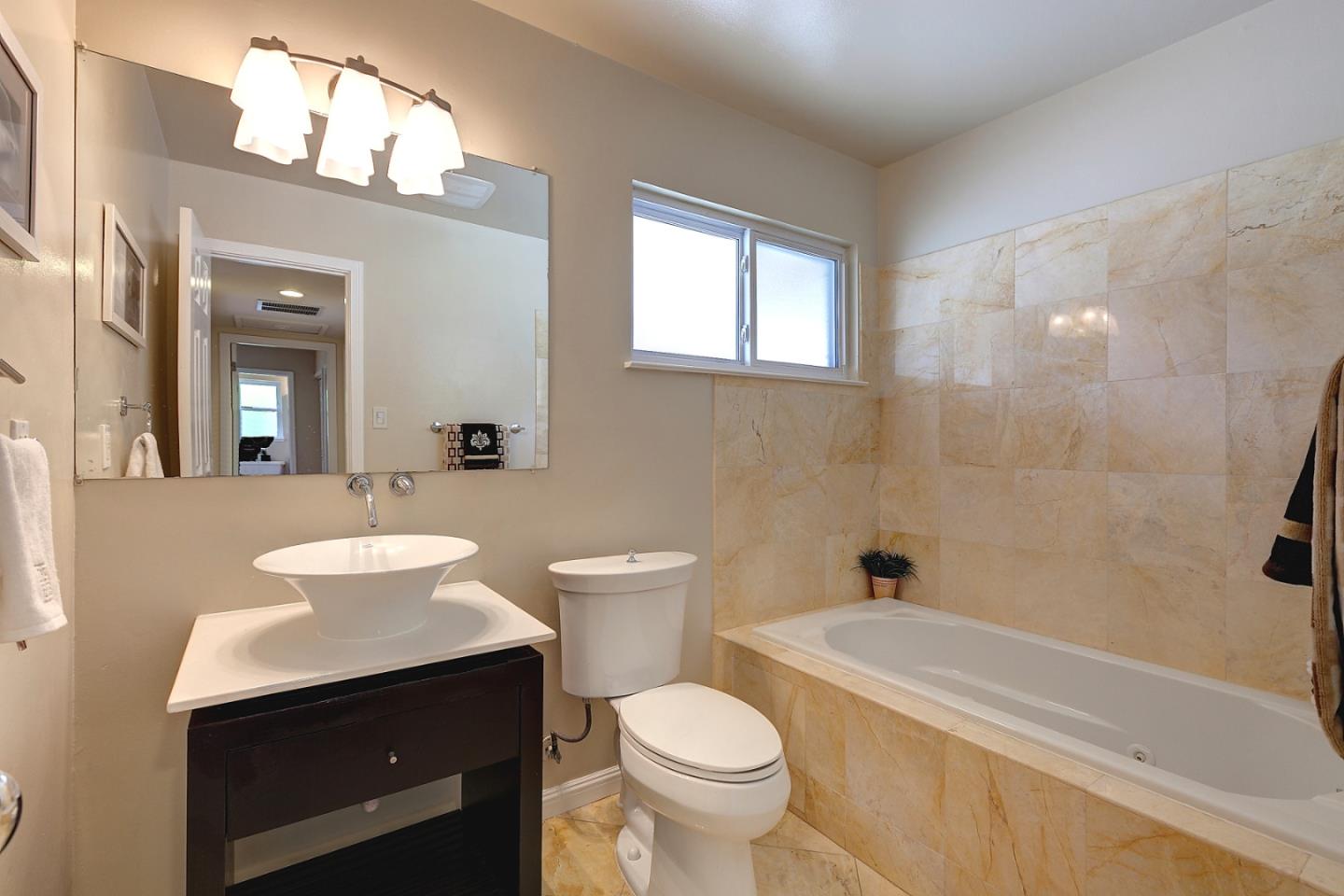 4577 Doyle Road San Jose, CA 95129 - Photo 15 of 22 Gallery Image 15