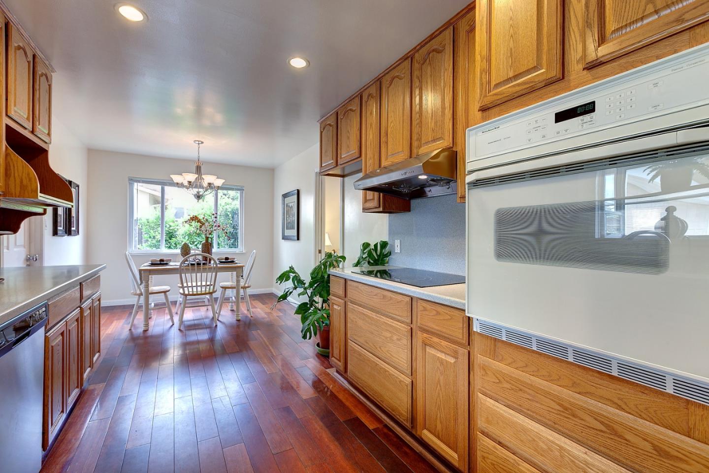 4577 Doyle Road San Jose, CA 95129 - Photo 8 of 22 Gallery Image 8
