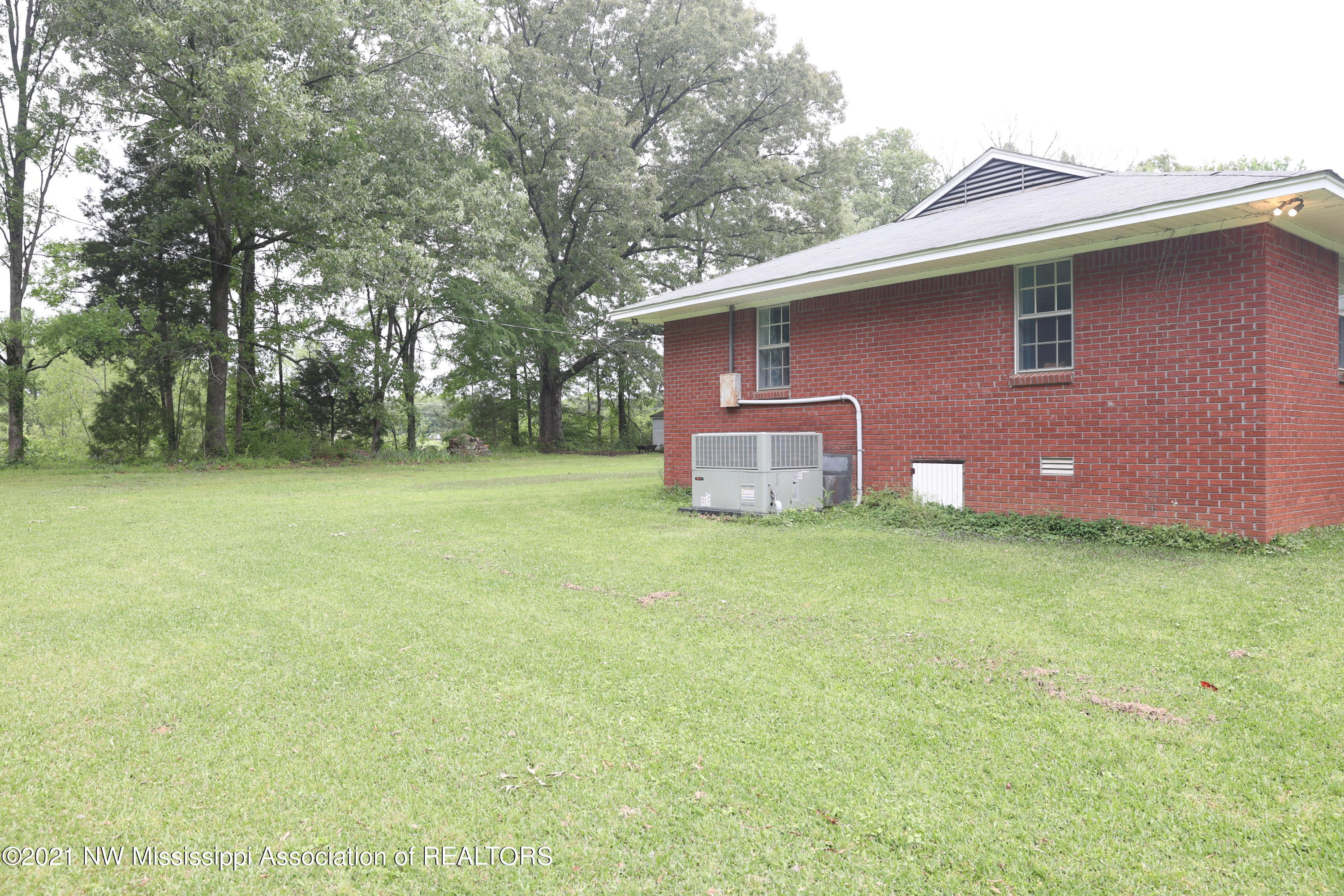 28 Oak Road Byhalia, MS 38611 - Photo 19 of 22 A19I4630