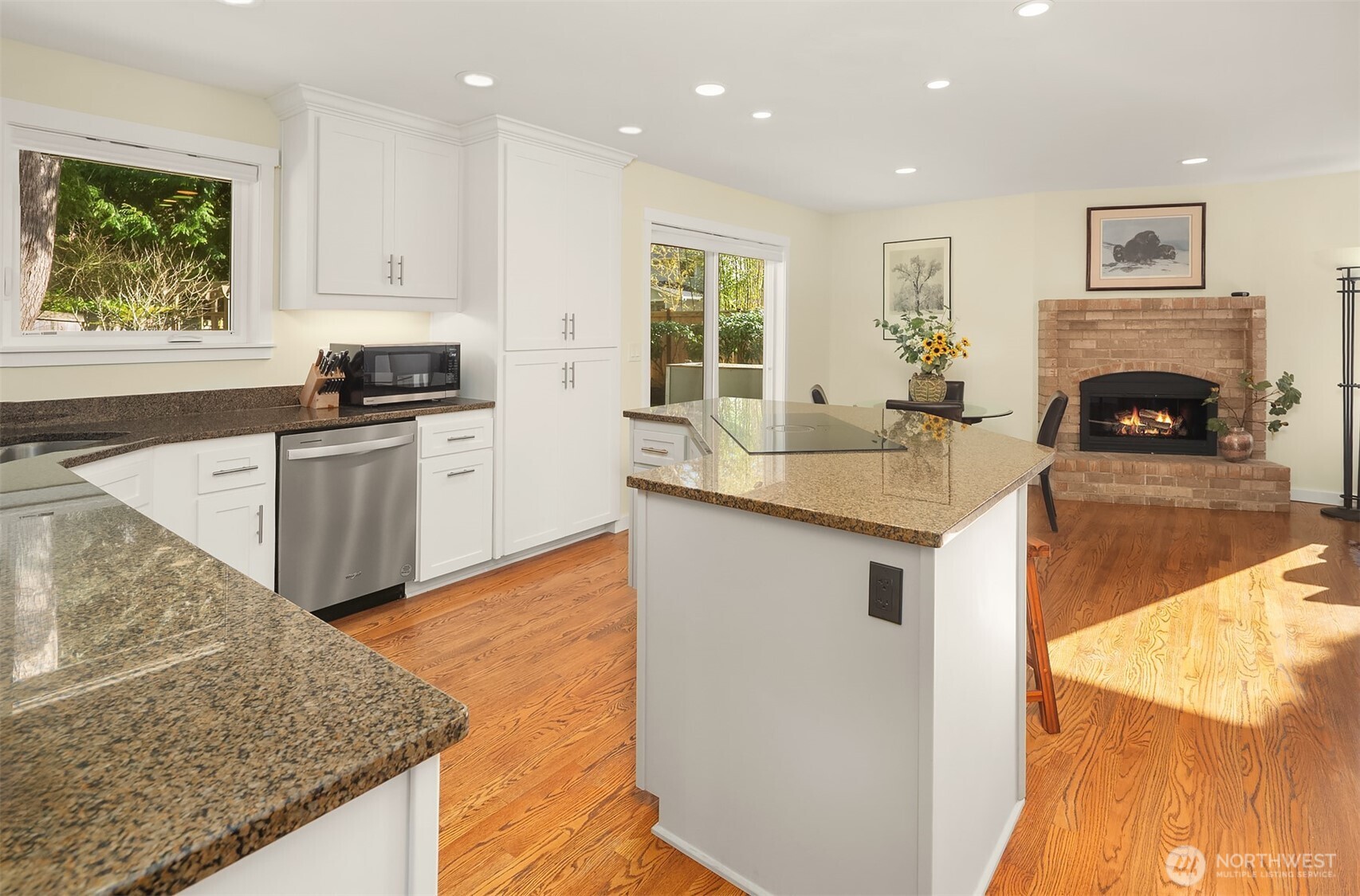 8504 199th Place Southwest Edmonds, WA 98026 - Photo 14 of 37