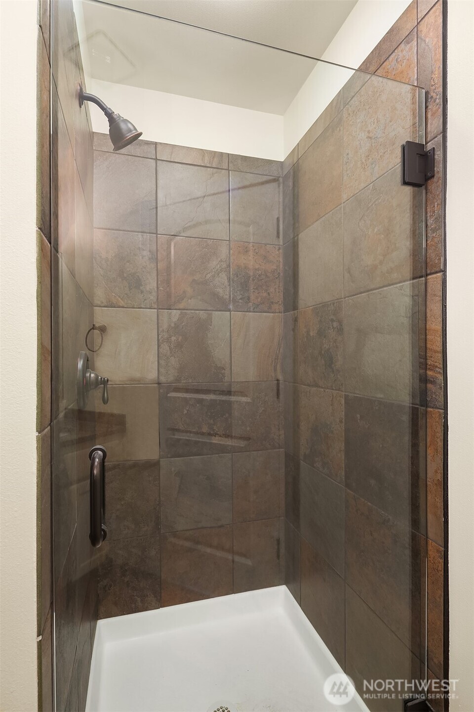 8504 199th Place Southwest Edmonds, WA 98026 - Photo 18 of 37