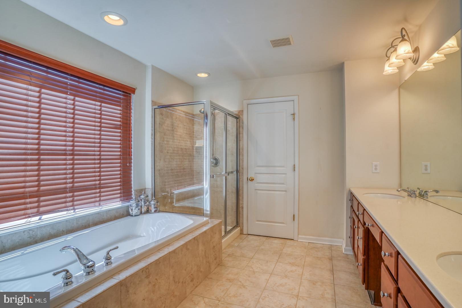 11 Newgate Circle Smyrna, DE 19977 - Photo 46 of 53 Master bath