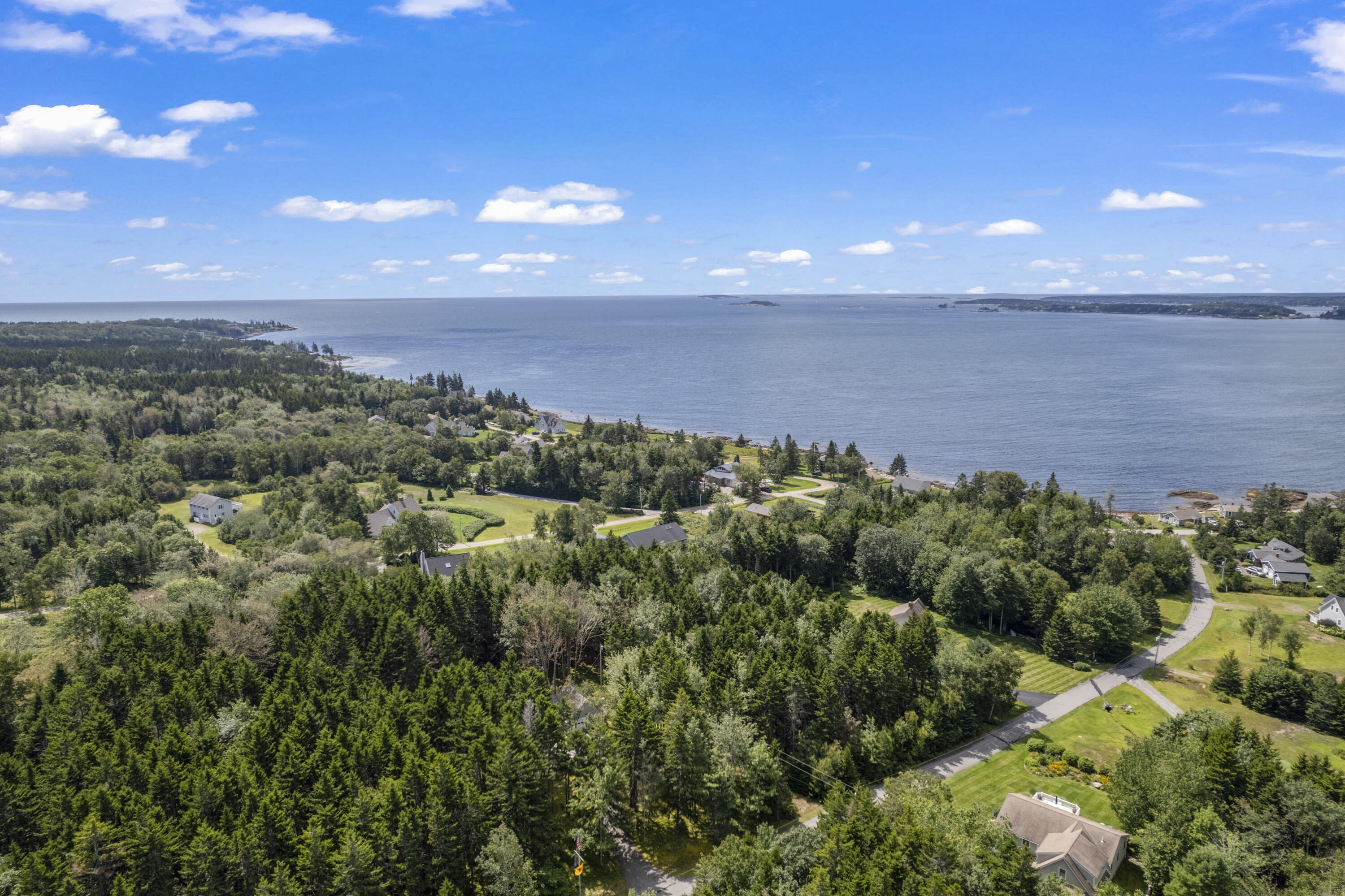 27 Tispaquin Trail New Harbor, ME 04554 - Photo 8 of 18 27 Tispaquin Trail_105