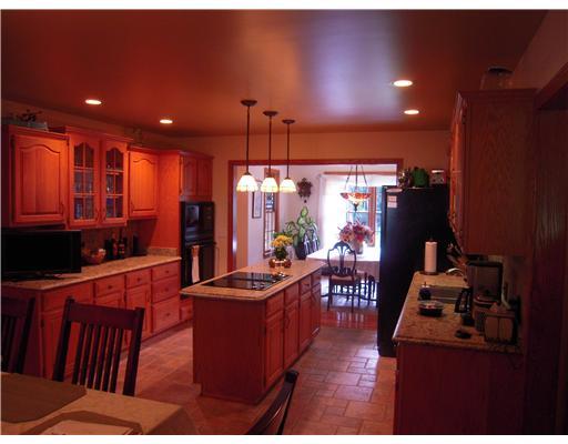 172 Knoch Road Saxonburg, PA 16056 - Photo 4 of 16 Kitchen.