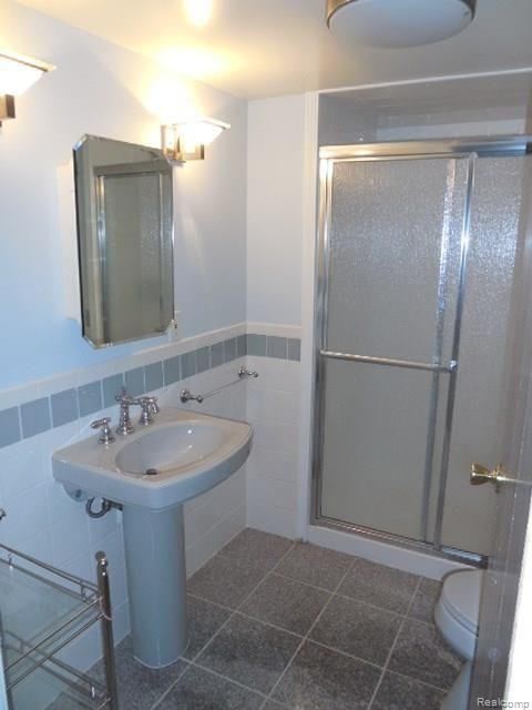 900 Stag Ridge Road Rochester, MI 48309 - Photo 29 of 31 DSCN0828.jpg