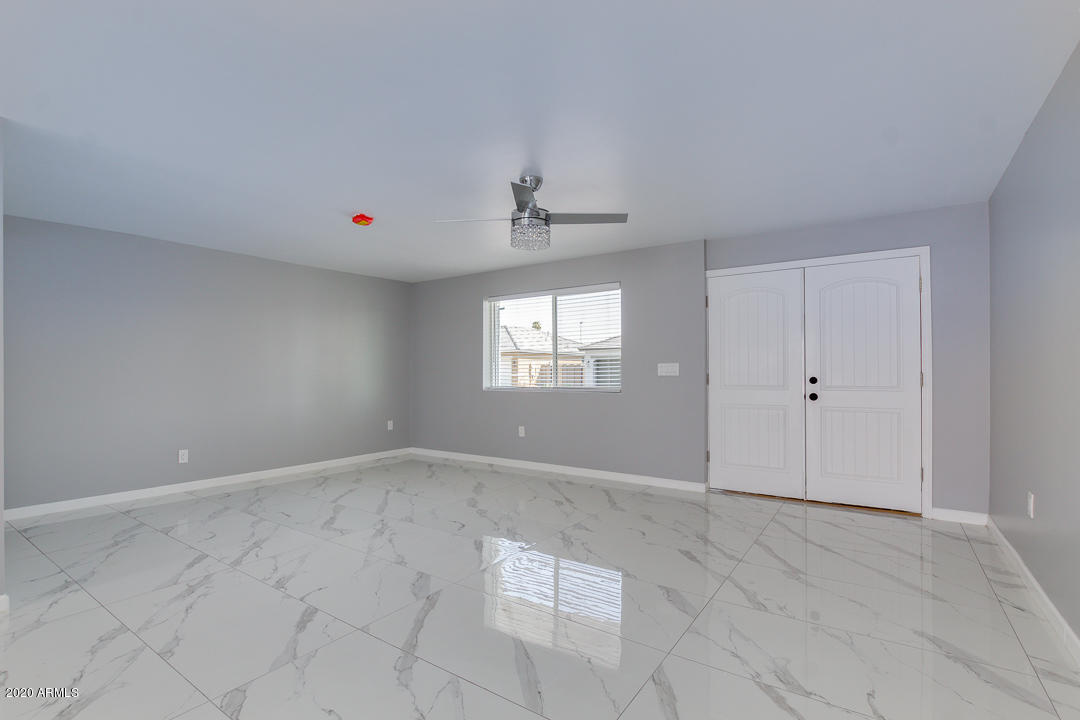 2610 East Danbury Road Phoenix, AZ 85032 - Photo 8 of 37 09-Danbury