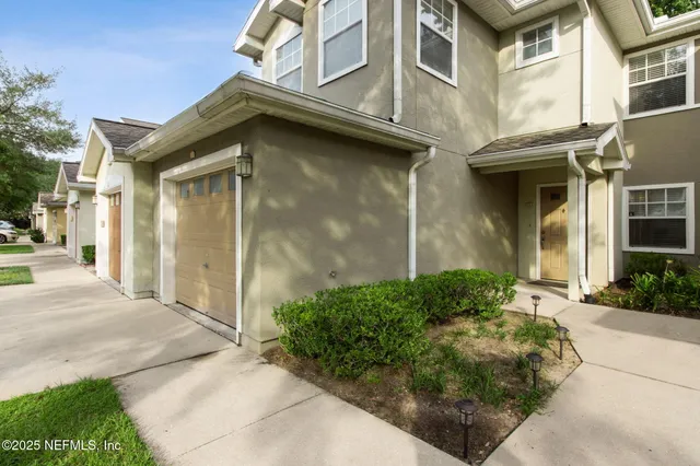 $201,900 | 8550 Argyle Business Loop, Unit 906, Jacksonville, FL 32244