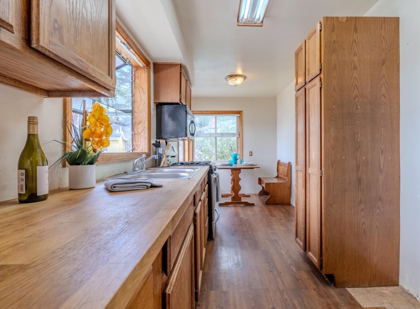 164 Pacific Pacifica, CA 94044 - Photo 12 of 32