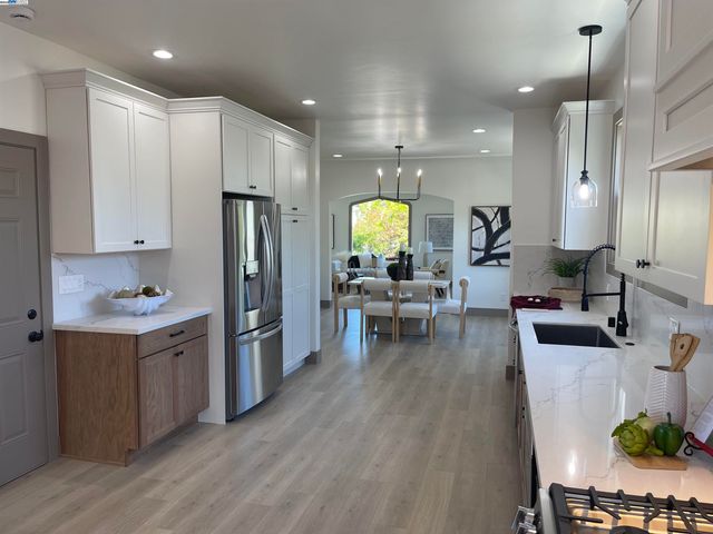 $1,950,000 | 135 Morningside Drive, San Anselmo, CA 94960