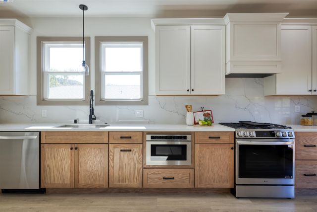 $1,950,000 | 135 Morningside Drive, San Anselmo, CA 94960