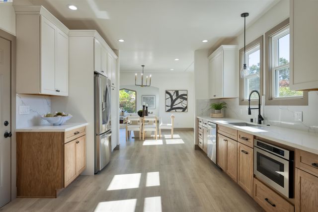 $1,950,000 | 135 Morningside Drive, San Anselmo, CA 94960