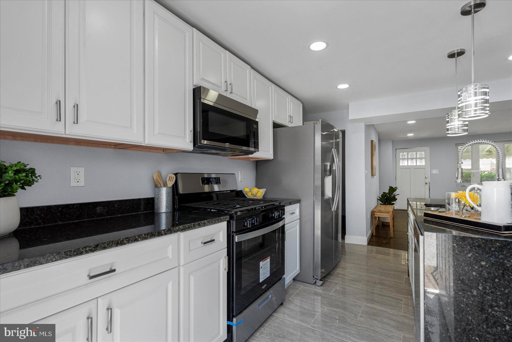 1206 Kevin Road Baltimore, MD 21229 - Photo 5 of 39