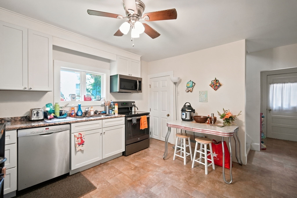 33-37 Cottage Street Amherst, MA 01002 - Photo 6 of 37
