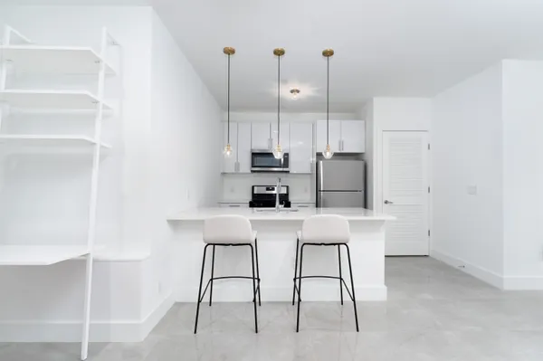 $2,700 | 8621 River Road, Unit 3D, North Bergen, NJ 07047