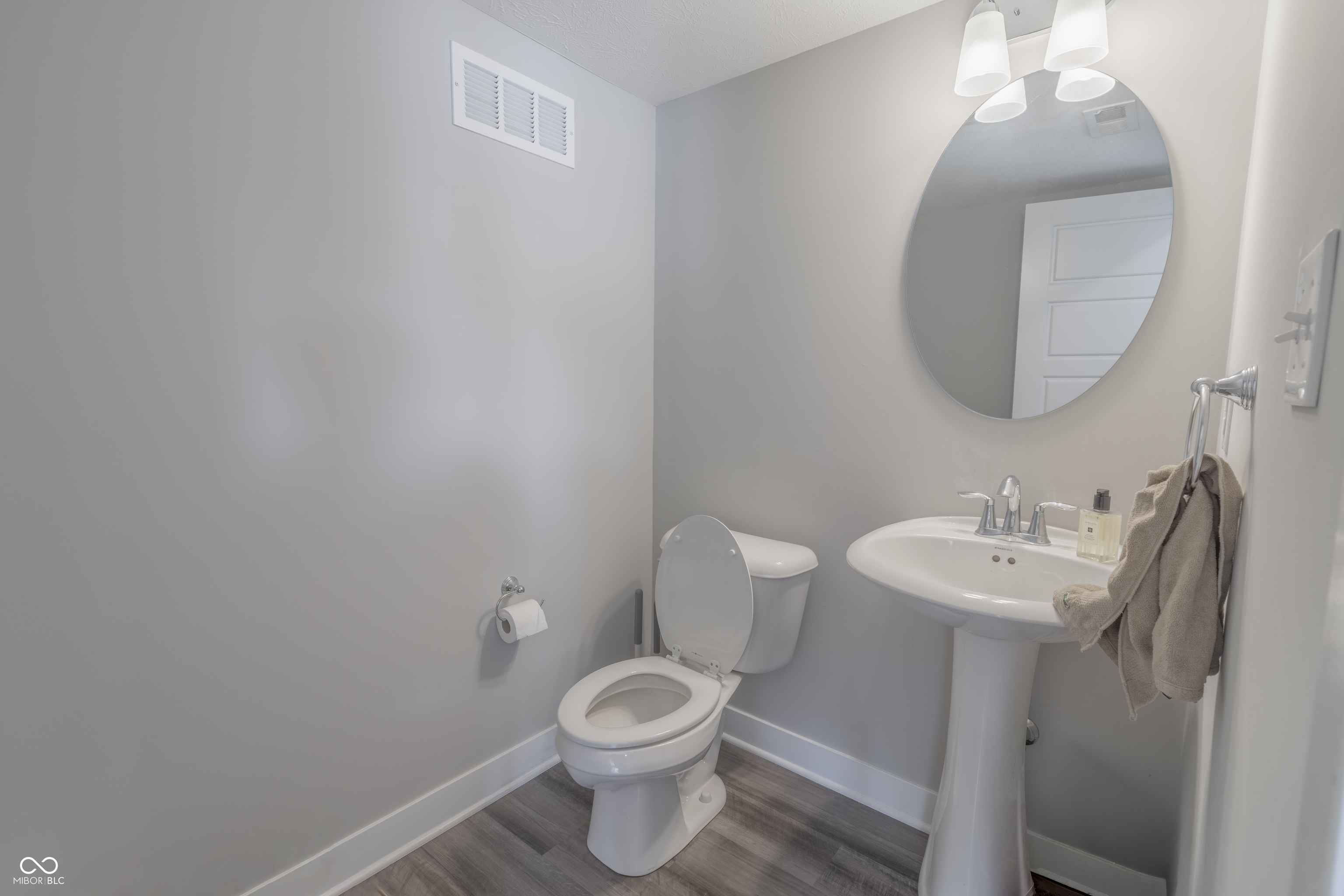 13484 Erlen Drive Fishers, IN 46037 - Photo 9 of 42