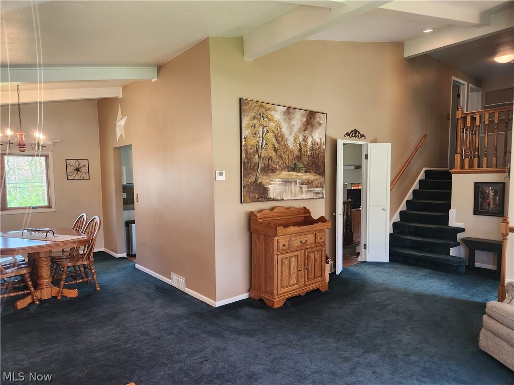 6447 Hamden Road Parma Heights, OH 44130 - Photo 7 of 37