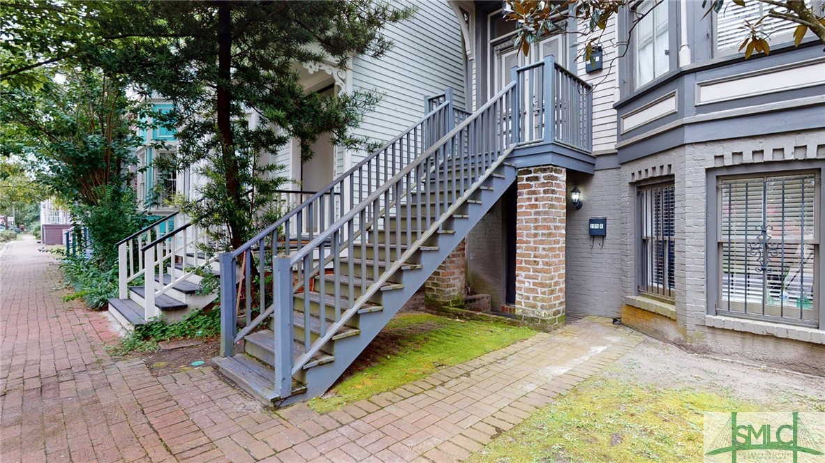 209 East Duffy Street Savannah, GA 31401 - Photo 3 of 34