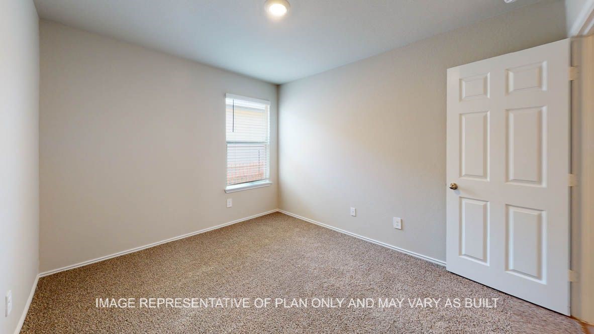 5660 Drake Drive Orange, TX 77632 - Photo 12 of 15 a view of an empty room
