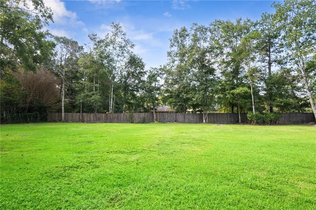 26294 Cloverland Road Lacombe, LA 70445 - Photo 18 of 25