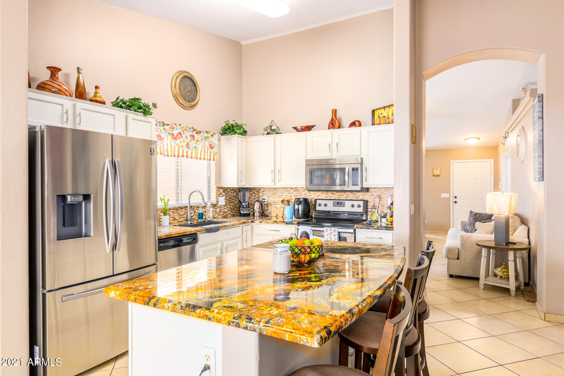 12554 West Hearn Road El Mirage, AZ 85335 - Photo 15 of 40 0015-15 - Hearn