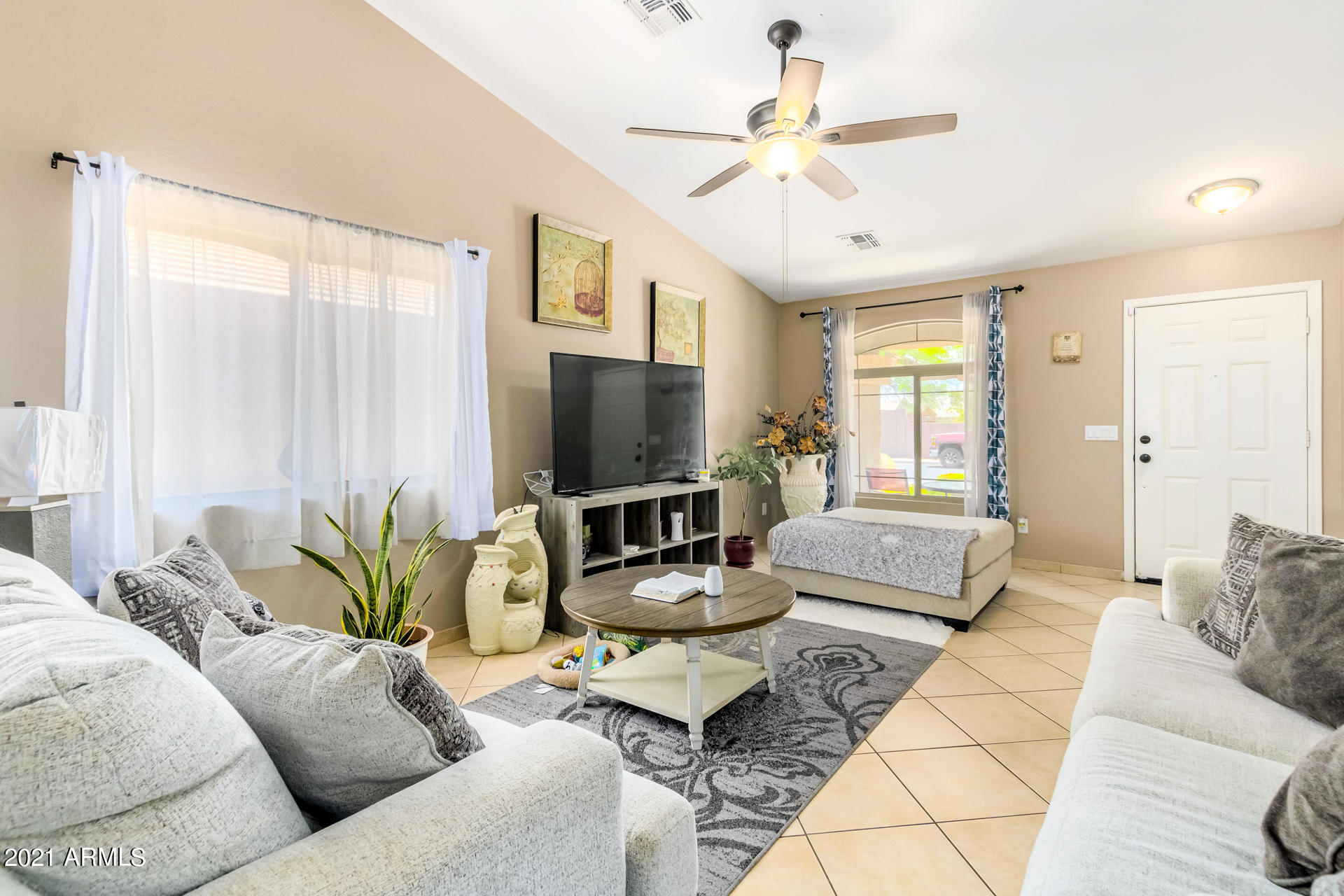 12554 West Hearn Road El Mirage, AZ 85335 - Photo 9 of 40 0009-9 - Hearn