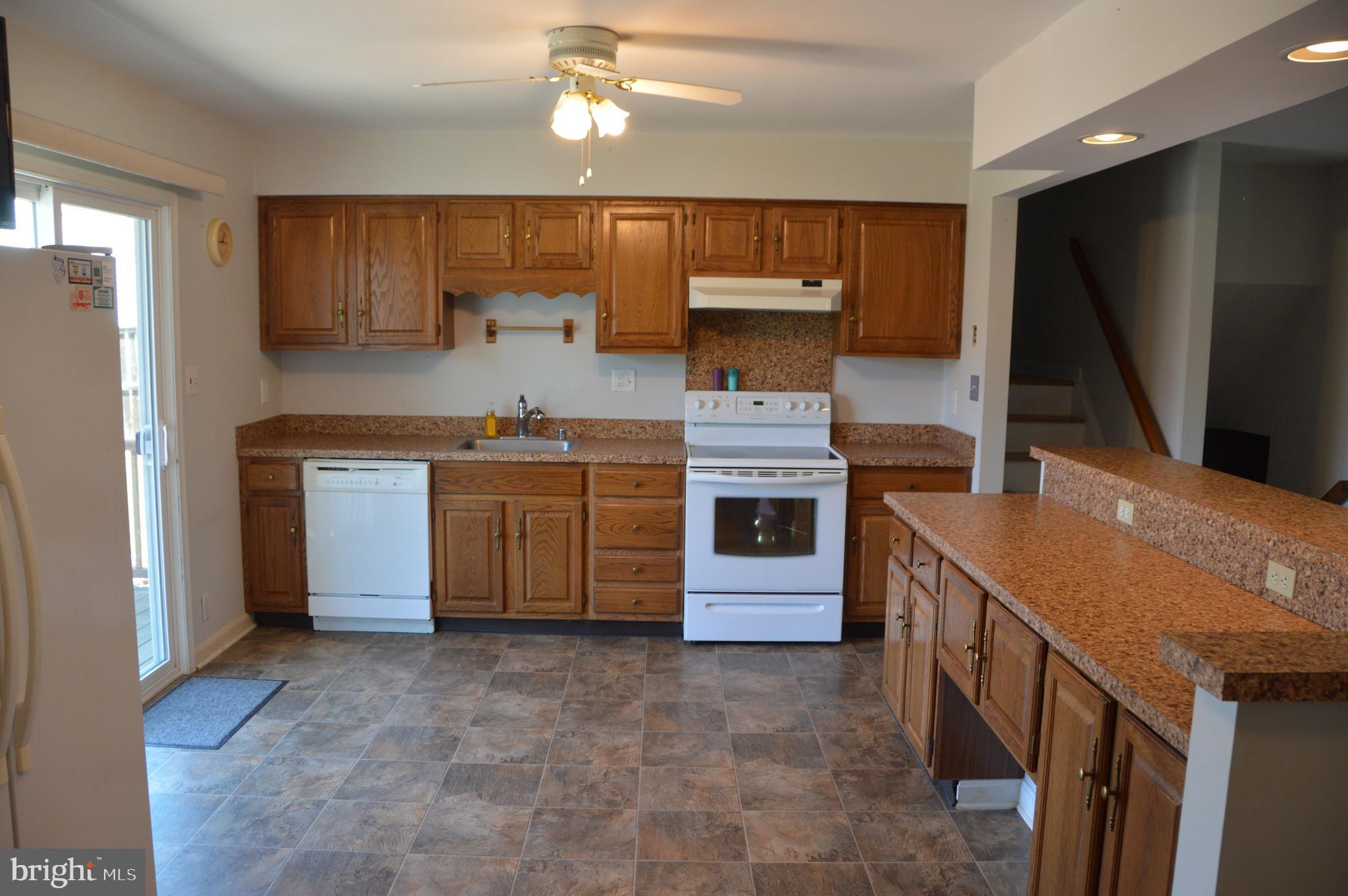 764 Washington Road Westminster, MD 21157 - Photo 4 of 22 Kitchen