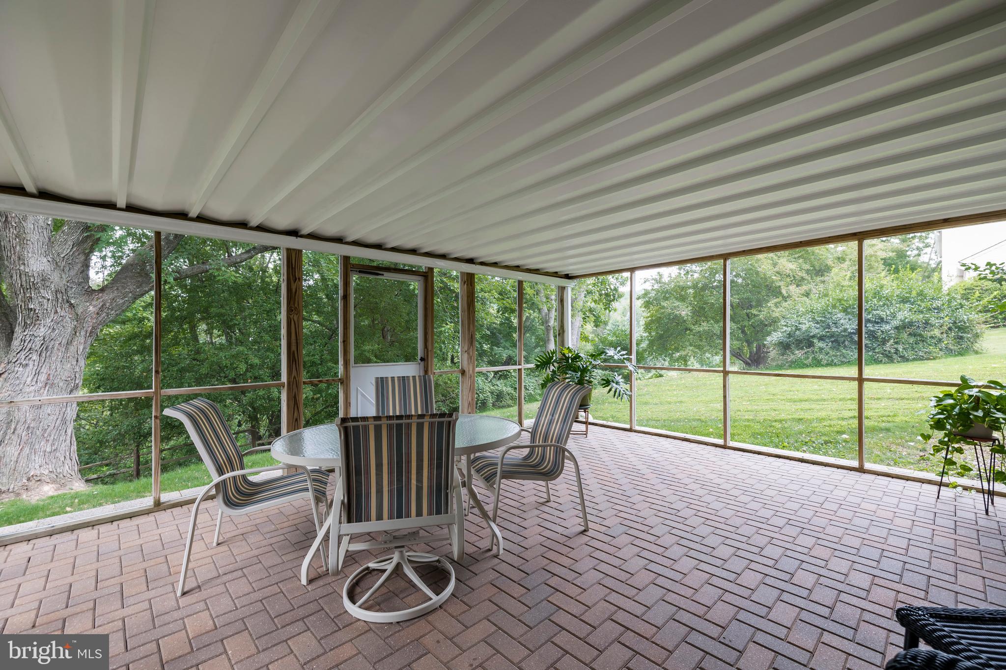 609 Spring Line Drive West Chester, PA 19382 - Photo 27 of 38 Perfect relaxation and entertaining area!