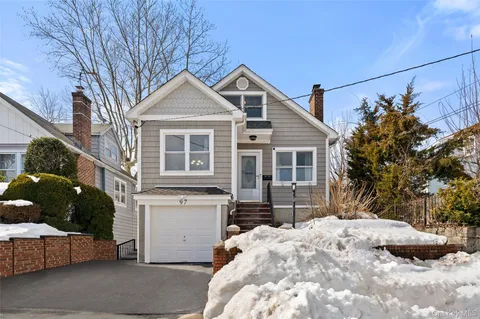 $700,000 | 97 Staunton Street, Yonkers, NY 10704
