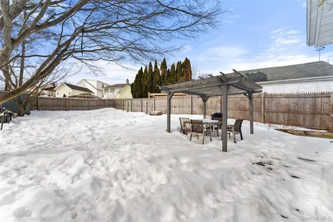 $700,000 | 97 Staunton Street, Yonkers, NY 10704