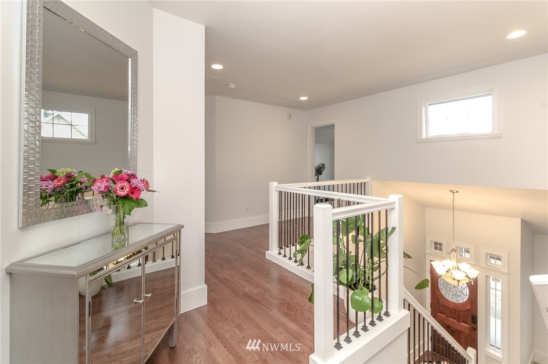 1905 Aberdeen Avenue Northeast Renton, WA 98056 - Photo 11 of 15 Gallery Image 11