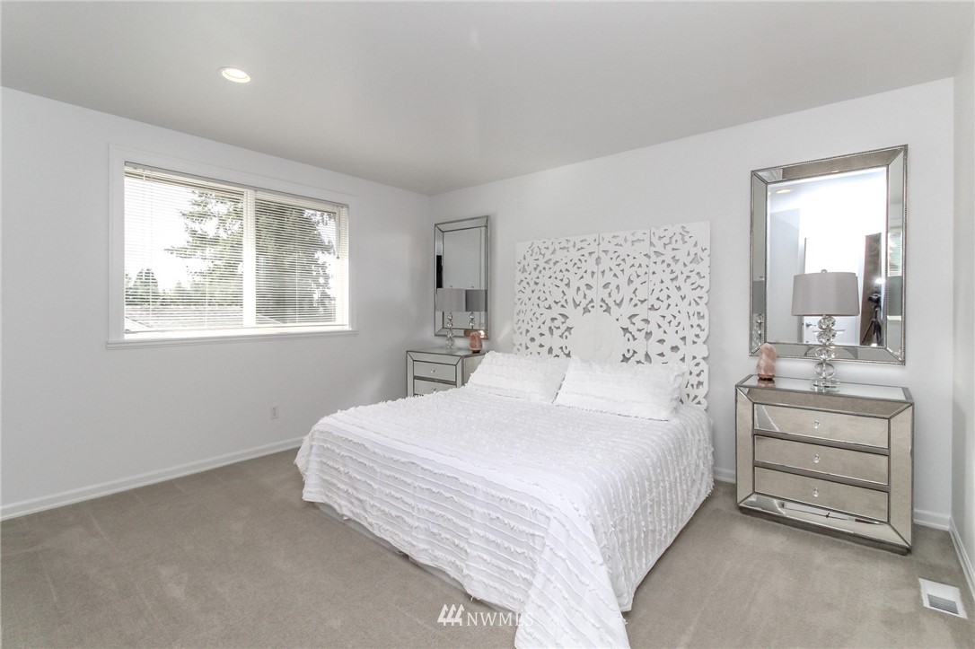 1905 Aberdeen Avenue Northeast Renton, WA 98056 - Photo 7 of 15 Gallery Image 7