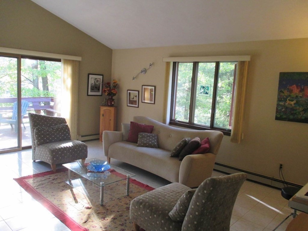 7 Frothingham Road Burlington, MA 01803 - Photo 3 of 11
