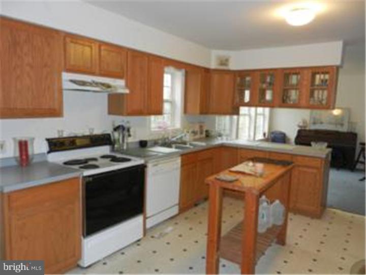 598 Rock Raymond Road Downingtown, PA 19335 - Photo 8 of 16 Gallery Image 8