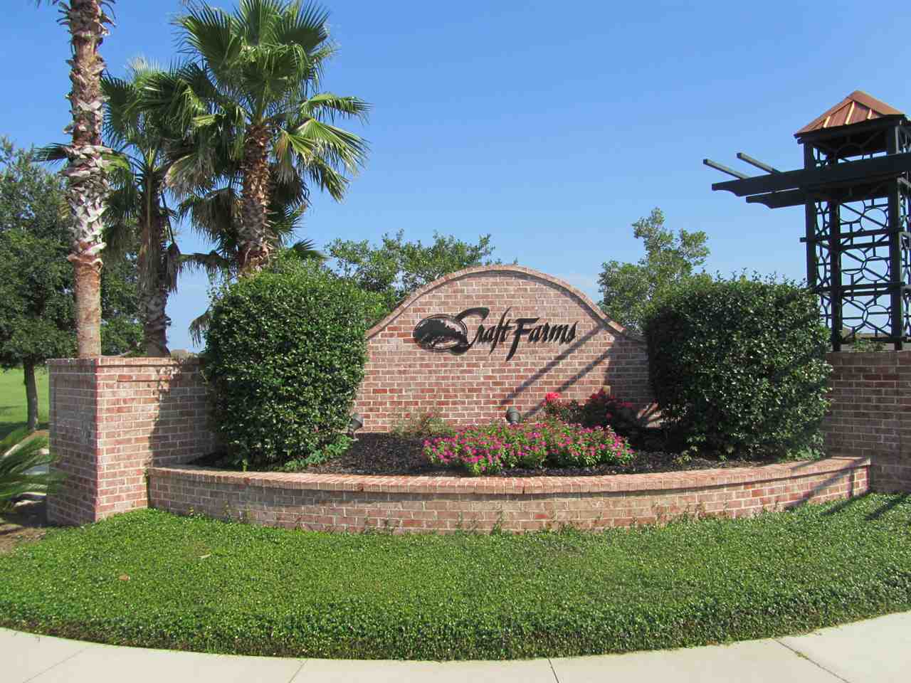 4156 Craigend Loop Gulf Shores, AL 36542 - Photo 3 of 9