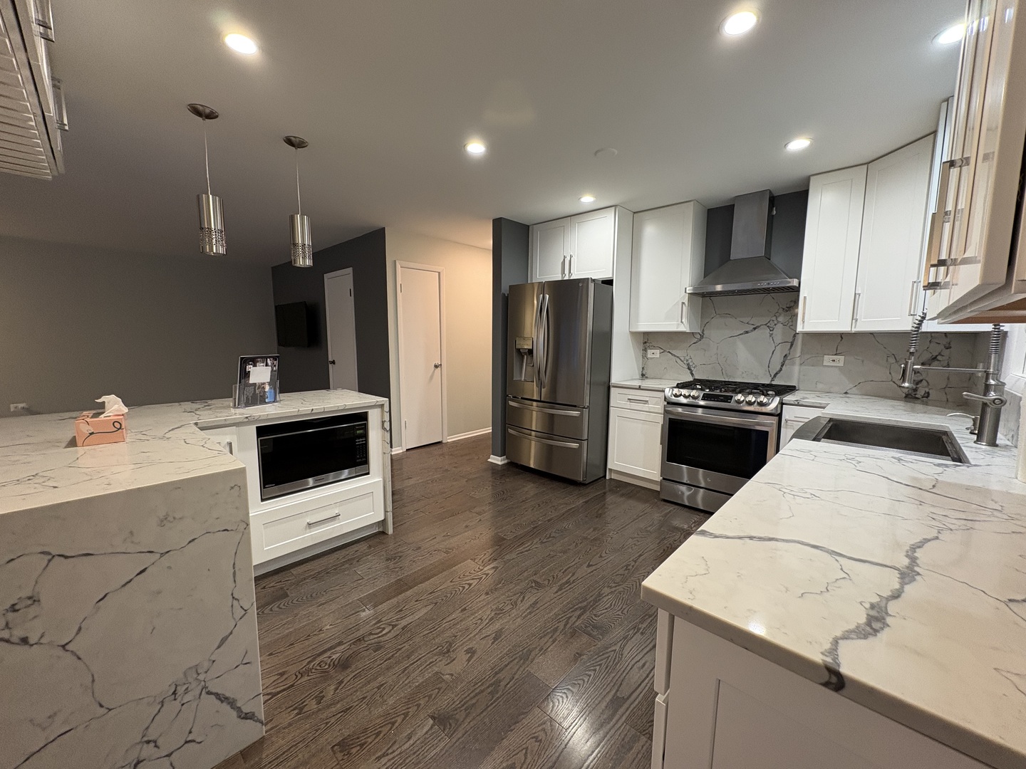 1100 Potter Road Park Ridge, IL 60068 - Photo 16 of 49