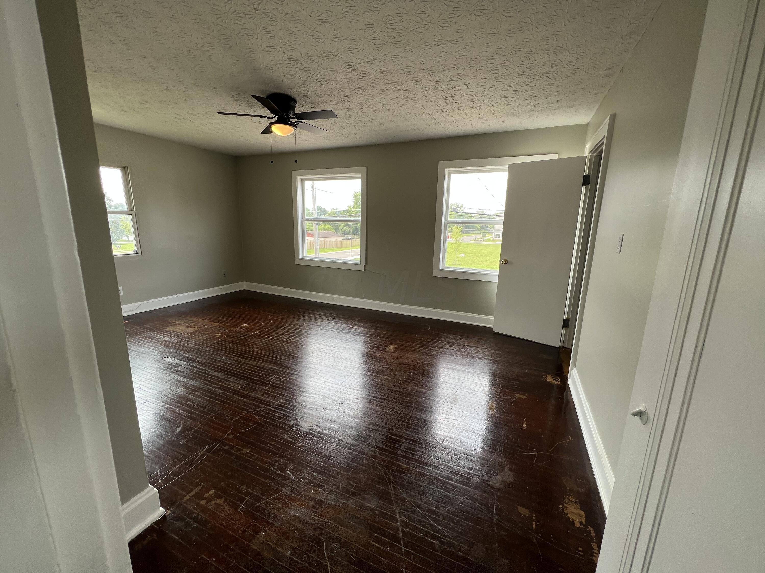 2570 Lockbourne Road Columbus, OH 43207 - Photo 11 of 25 Bedroom 1