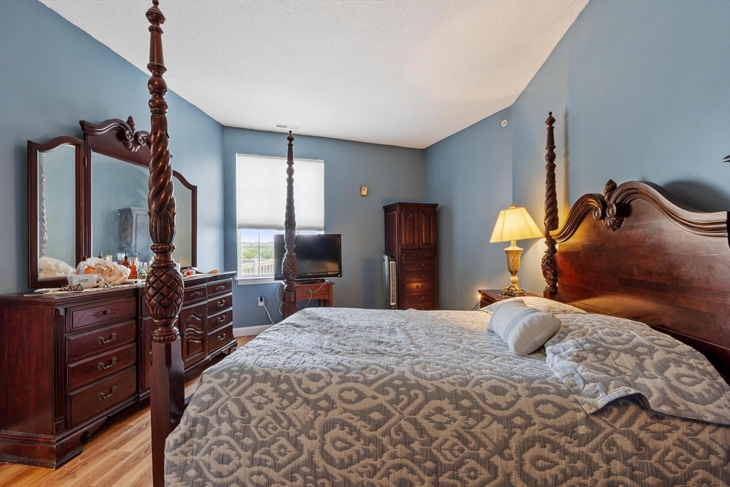 21 Hampshire Road, Unit 408 Methuen, MA 01844 - Photo 13 of 16