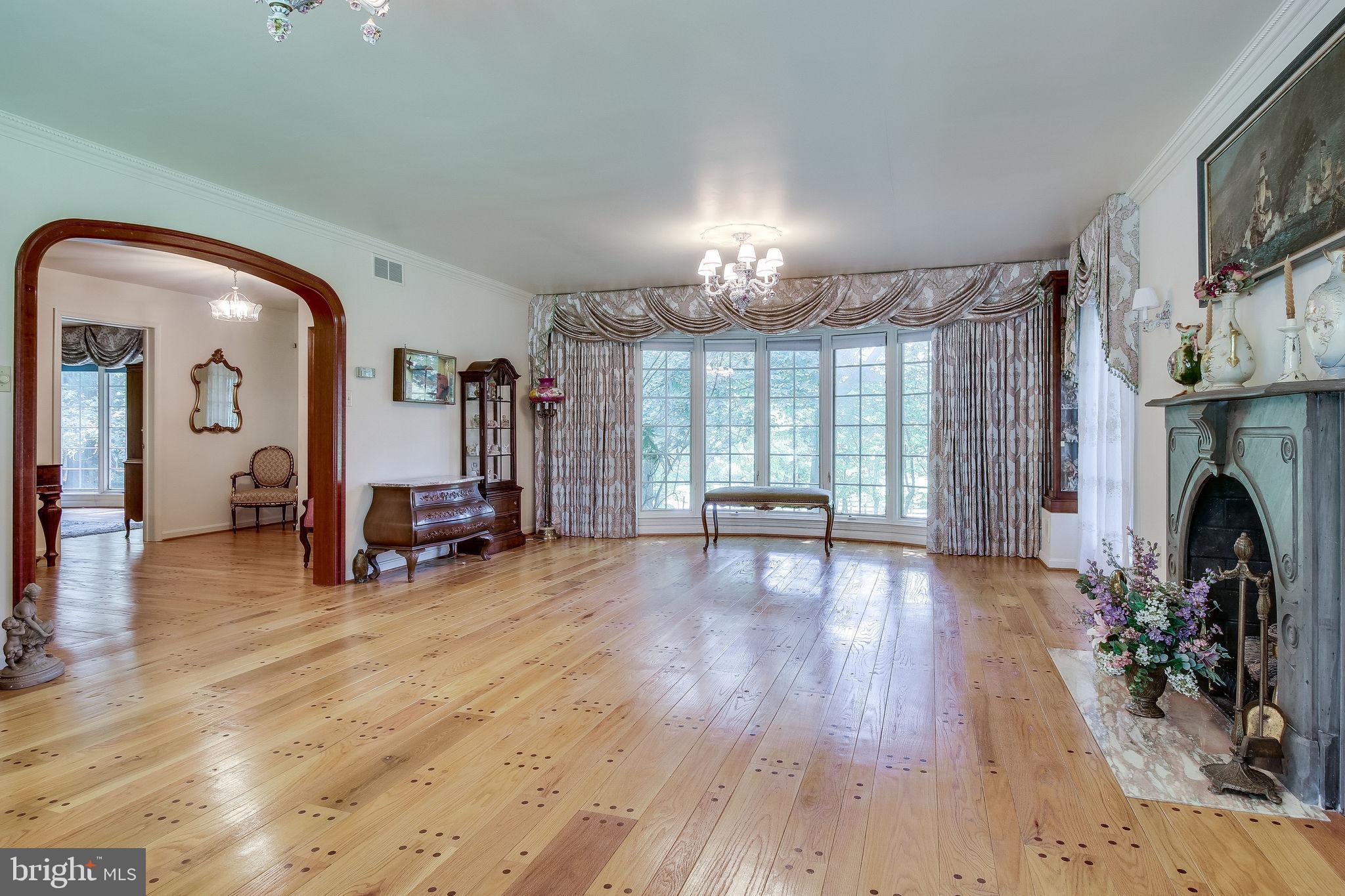 637 River Bend Road Great Falls, VA 22066 - Photo 12 of 40