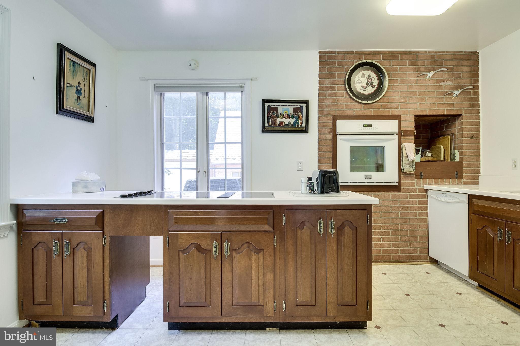 637 River Bend Road Great Falls, VA 22066 - Photo 22 of 40