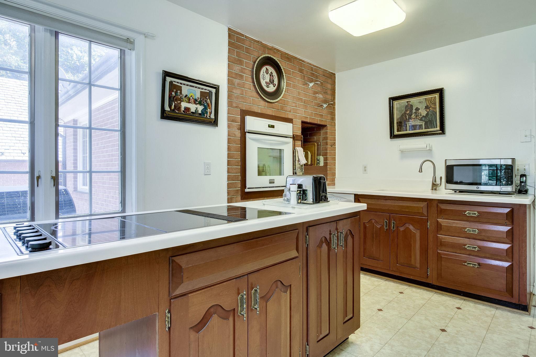 637 River Bend Road Great Falls, VA 22066 - Photo 25 of 40