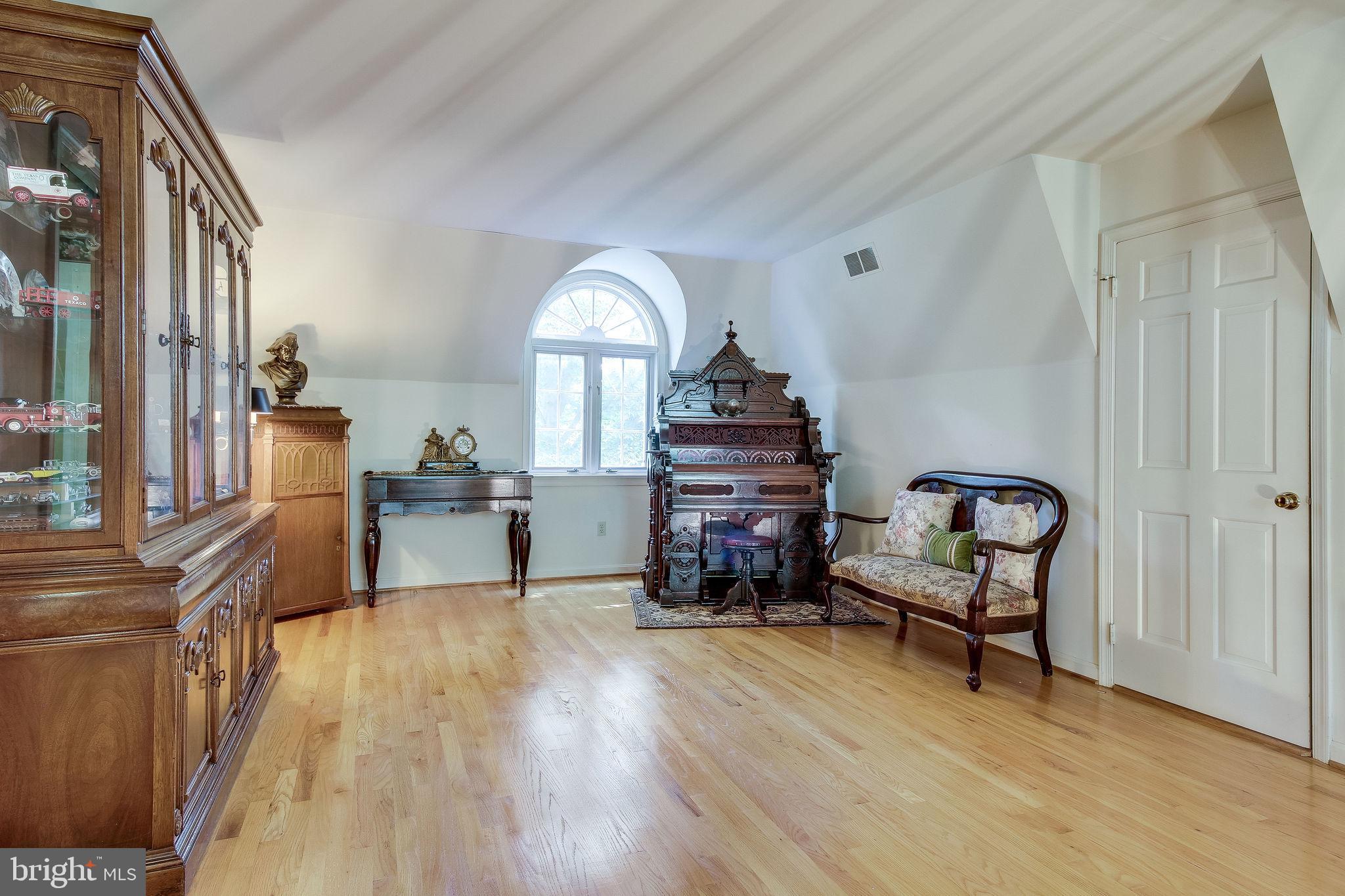 637 River Bend Road Great Falls, VA 22066 - Photo 28 of 40