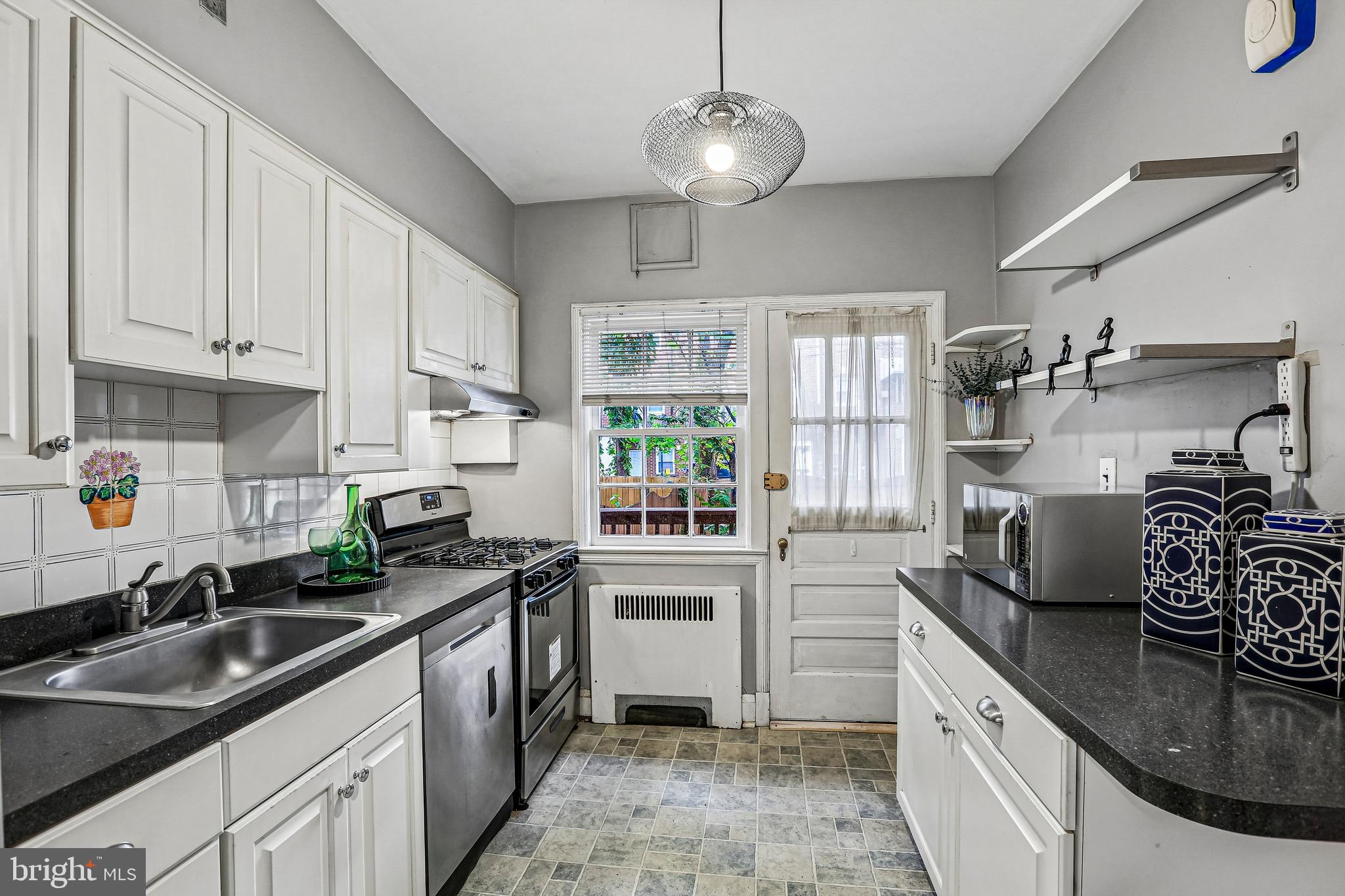 1528 Shadyside Road Baltimore, MD 21218 - Photo 12 of 39 Kitchen