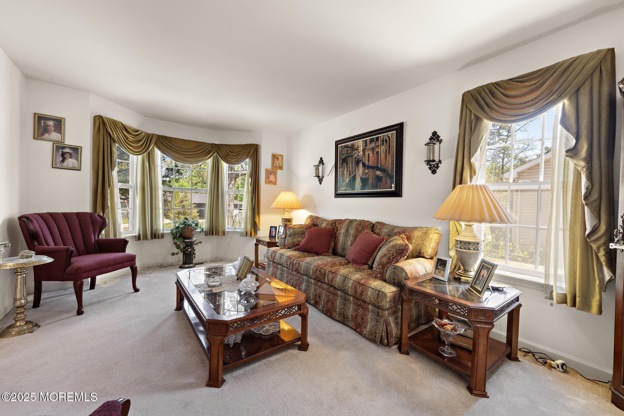 191 Willets Avenue Little Egg Harbor, NJ 08087 - Photo 22 of 49 Sunny living room