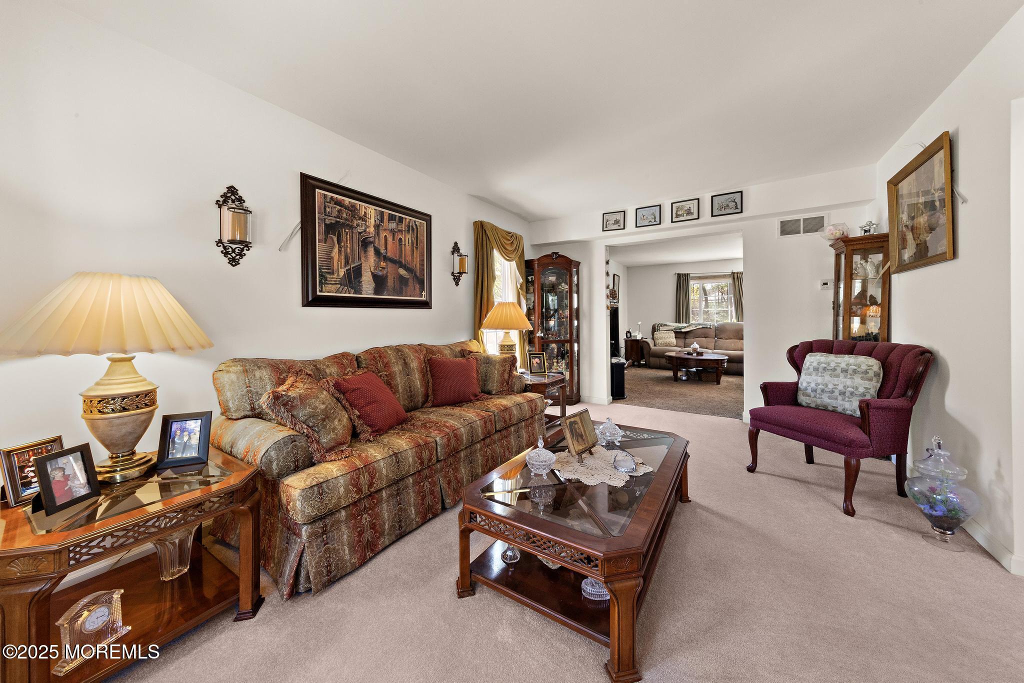 191 Willets Avenue Little Egg Harbor, NJ 08087 - Photo 24 of 49 Sunny living room