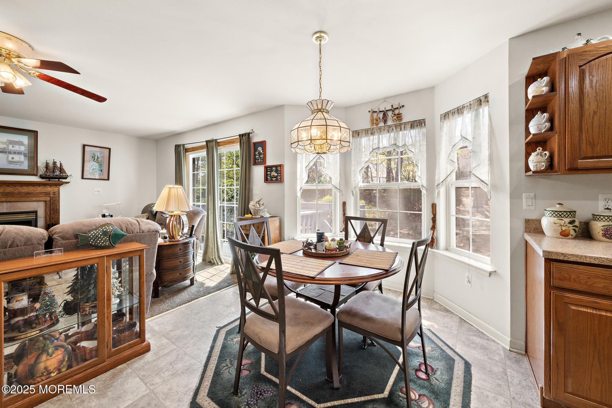 191 Willets Avenue Little Egg Harbor, NJ 08087 - Photo 10 of 49 Bay Window lots of light