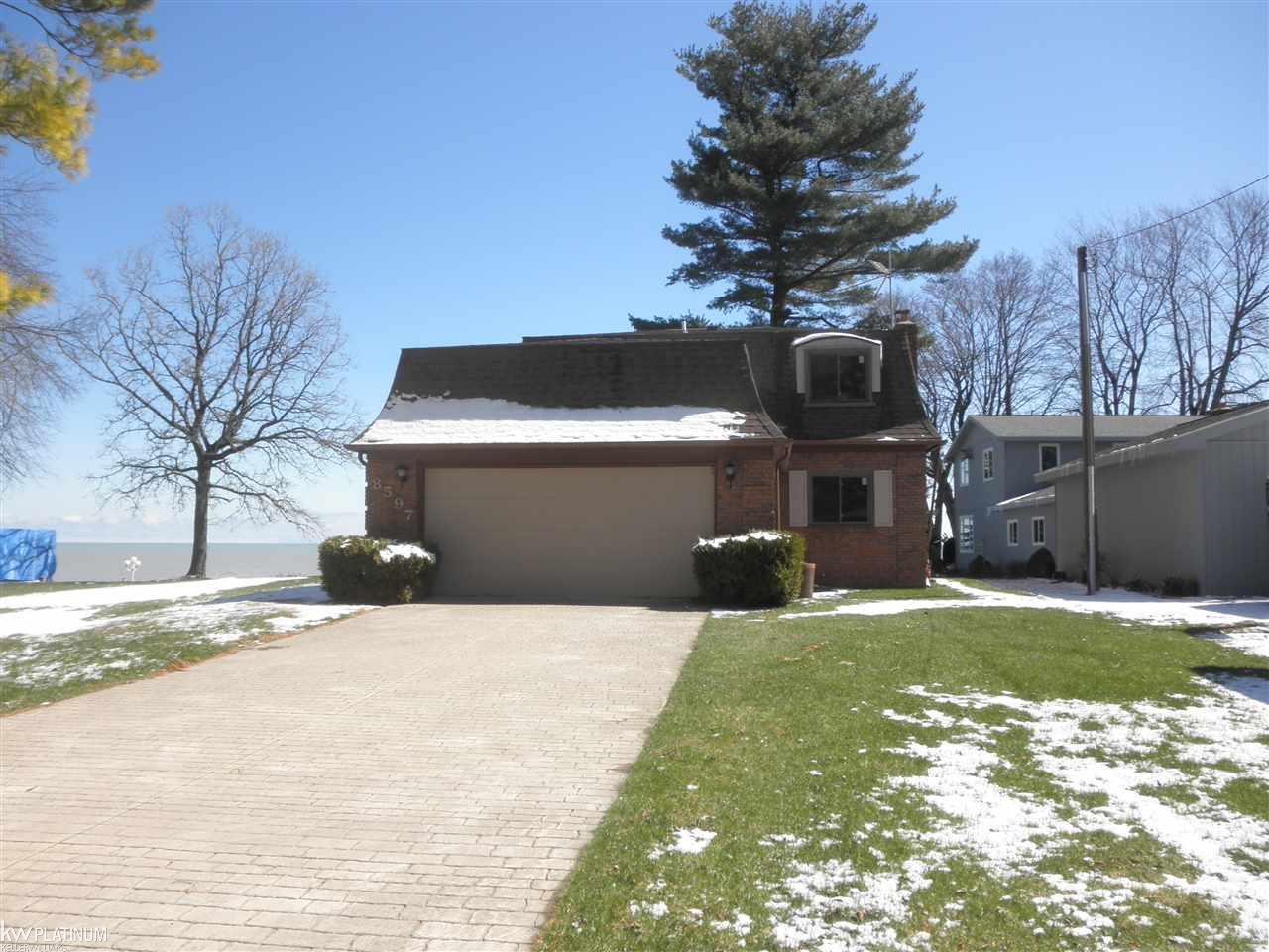 8597 Lakeview Road Lexington, MI 48450 - Photo 2 of 29