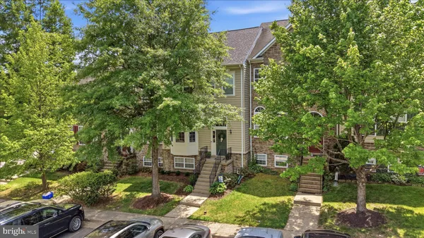 $599,900 | 405 Leeds Ridge Court, Purcellville, VA 20132
