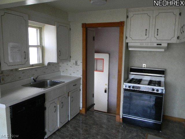 3903 Redfern Road Parma, OH 44134 - Photo 4 of 17