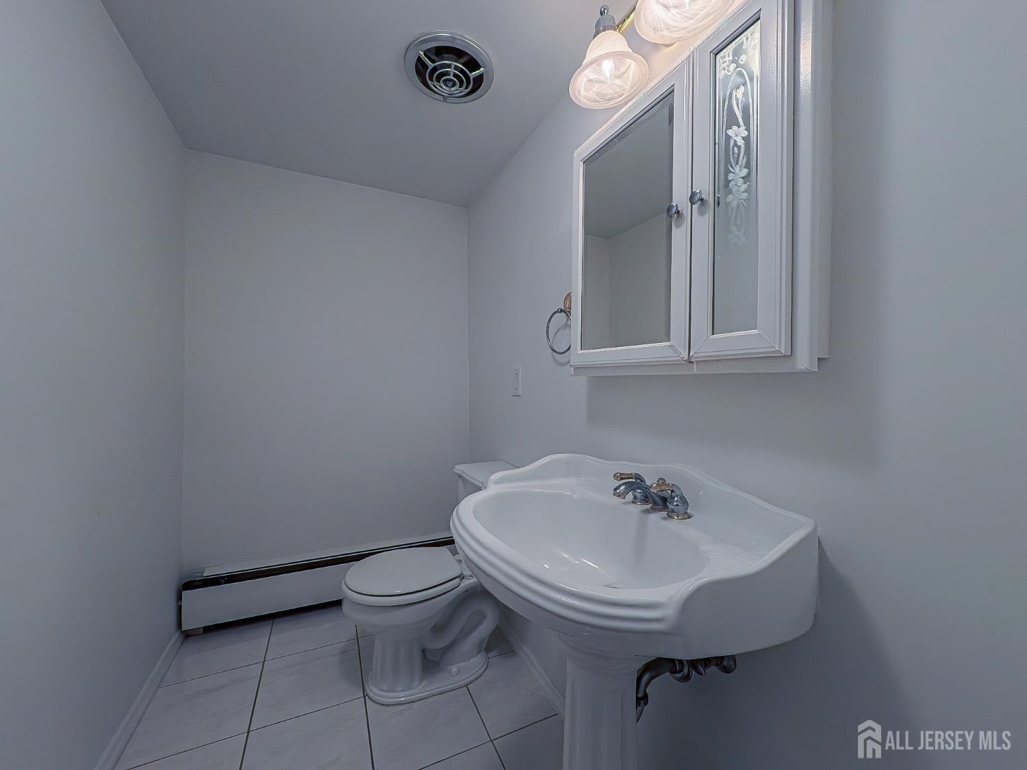 196 Normandy Road Edison, NJ 08820 - Photo 16 of 23