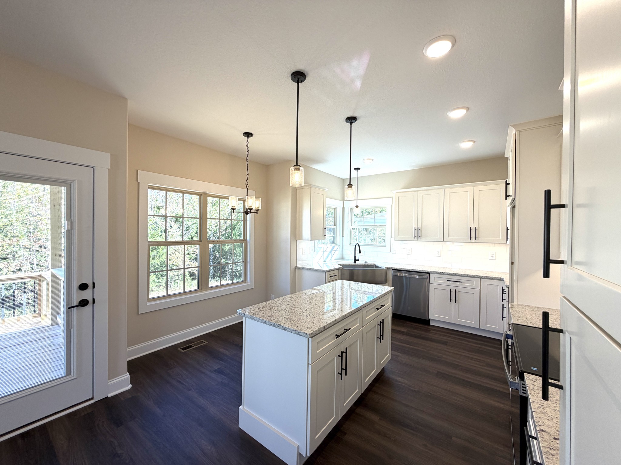 128 Hummingbird Way Clarksville, TN 37043 - Photo 9 of 27 Gallery Image 9